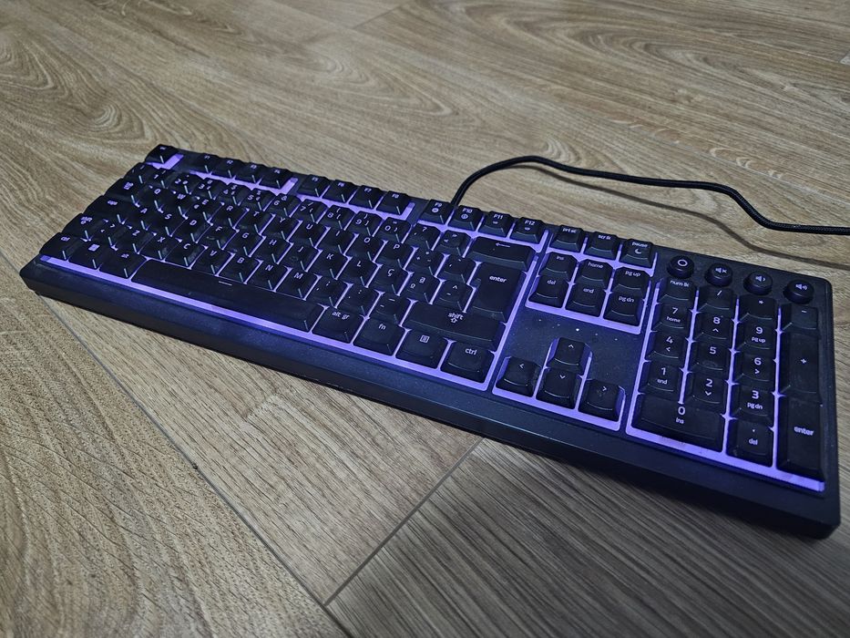 Teclado Raze Ornata V3