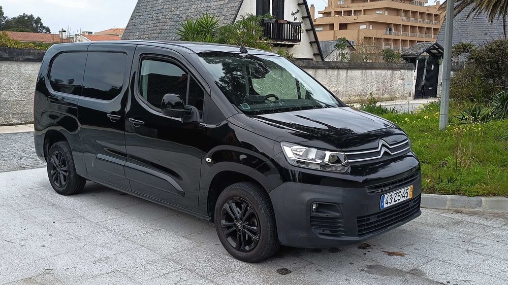 Berlingo XL 3 L -  1.5 blueHDI 102cv IVA dedutível