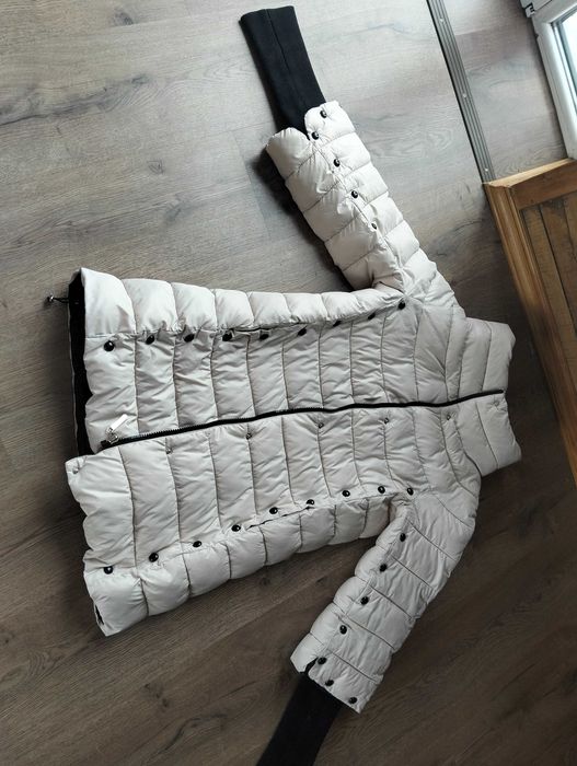 Зимова куртка розмір М