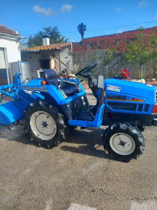 Trator iseki pra lavroura