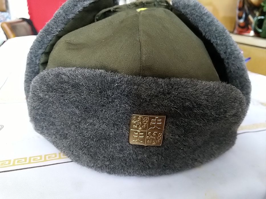 Czapka uszatka Czechosłowacja.