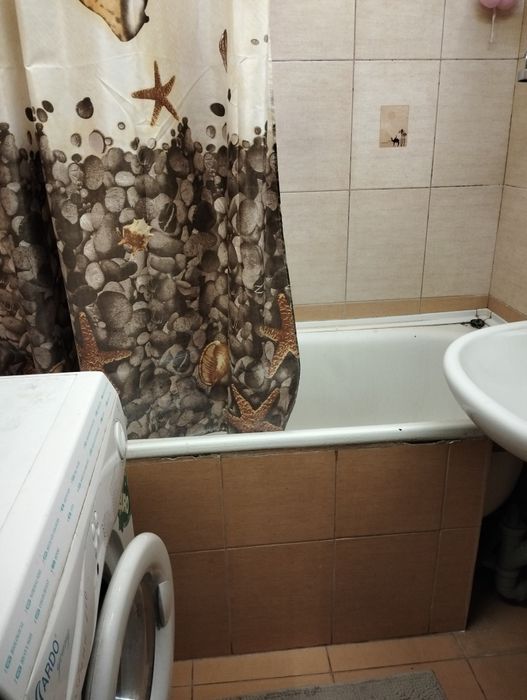 Продаю 4-х ком.кв.6/9 ул.академика Александрова
