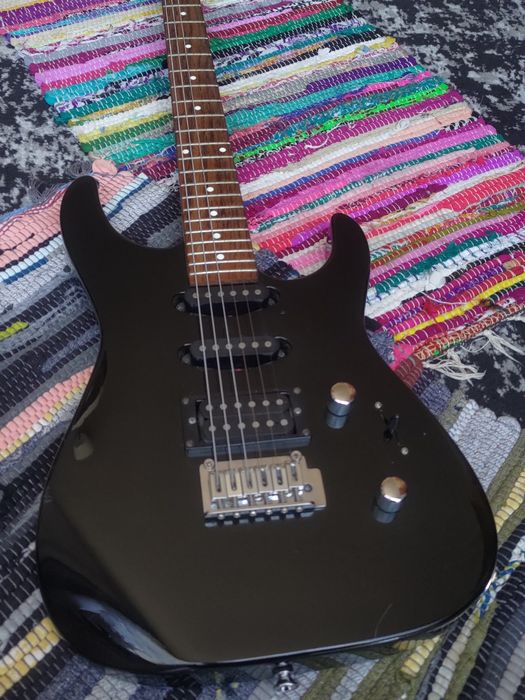 Gitara Elektryczna superstrat Jackson JS20 Dinky Czarna Black + futerał