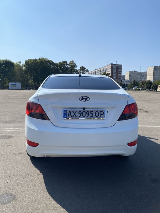 Hyundai Accent 2011