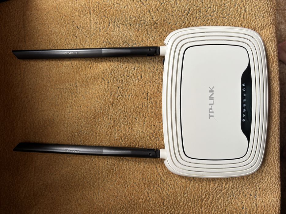 Wi-Fi роутер TP-LINK TL-WR841N в отличном состоянии
