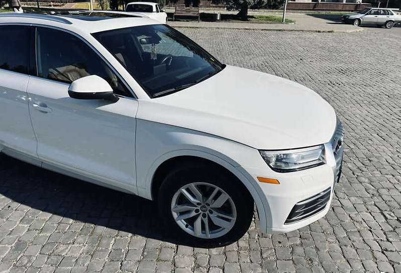Audi Q5 2020 года