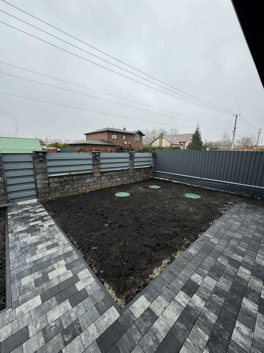 Одноповерховий цегляний будинок Білогородка 110 м2 5.5 сотки Газ