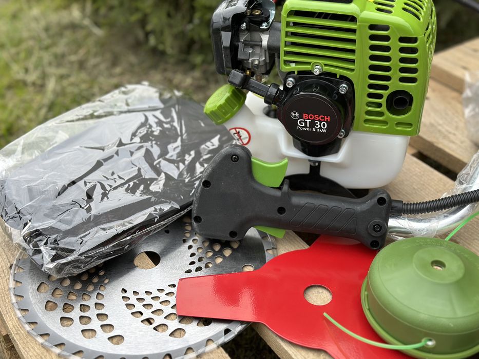 Найлегша бензокоса Bosch Gt 30
