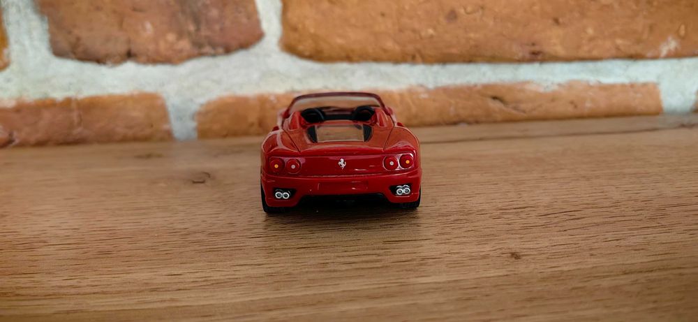 Ferrari 360 Spider skali 1:38
