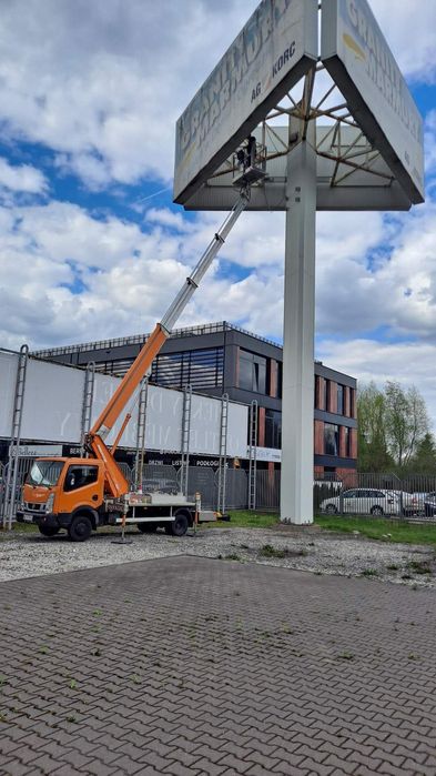 Usługi podnośnikiem koszowym (zwyżką) 22–30 m