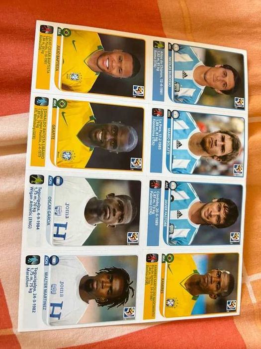 Panini South Africa 2010 Update - 10 folhas com 8 cromos