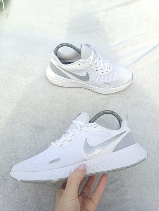 Женские кроссовки Nike р40.5-41