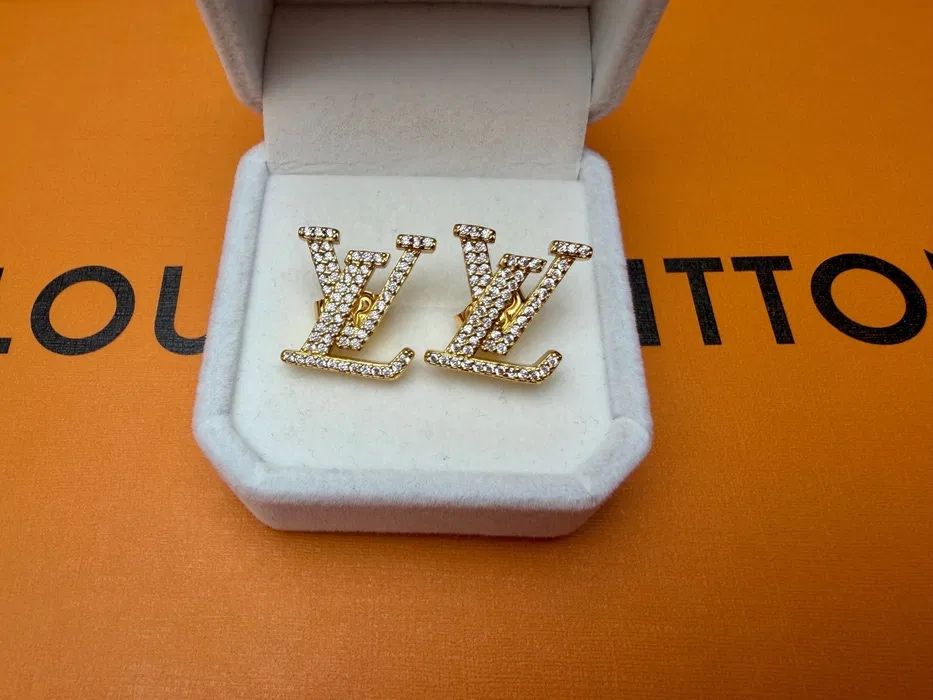 Kolczyki z cyrkoniami Logo