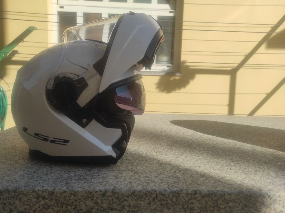 Capacetes LS2 como novos