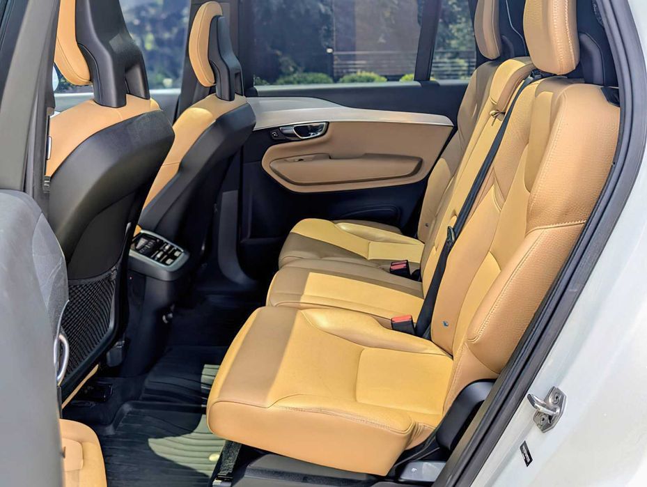 Volvo XC90 T6 Momentum      2017