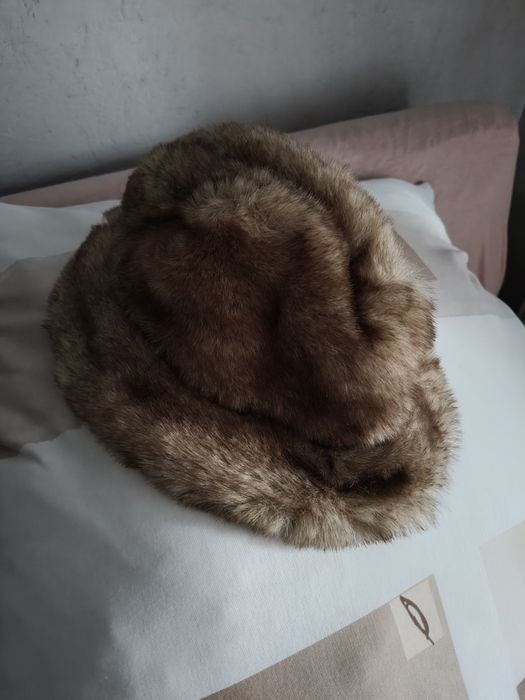 Nowa Czapka futrzana Tommy Hilfiger rozmiar s/m