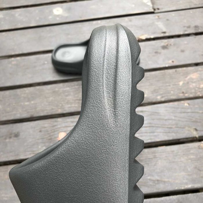 adidas Yeezy Slide Onyx R.38