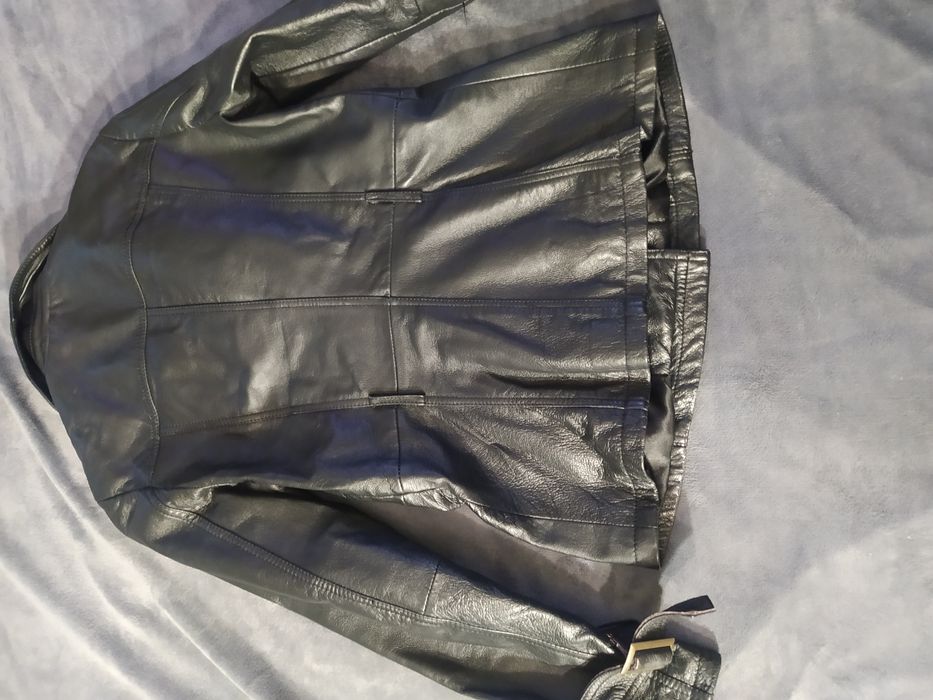 Шкіряна куртка розмір s