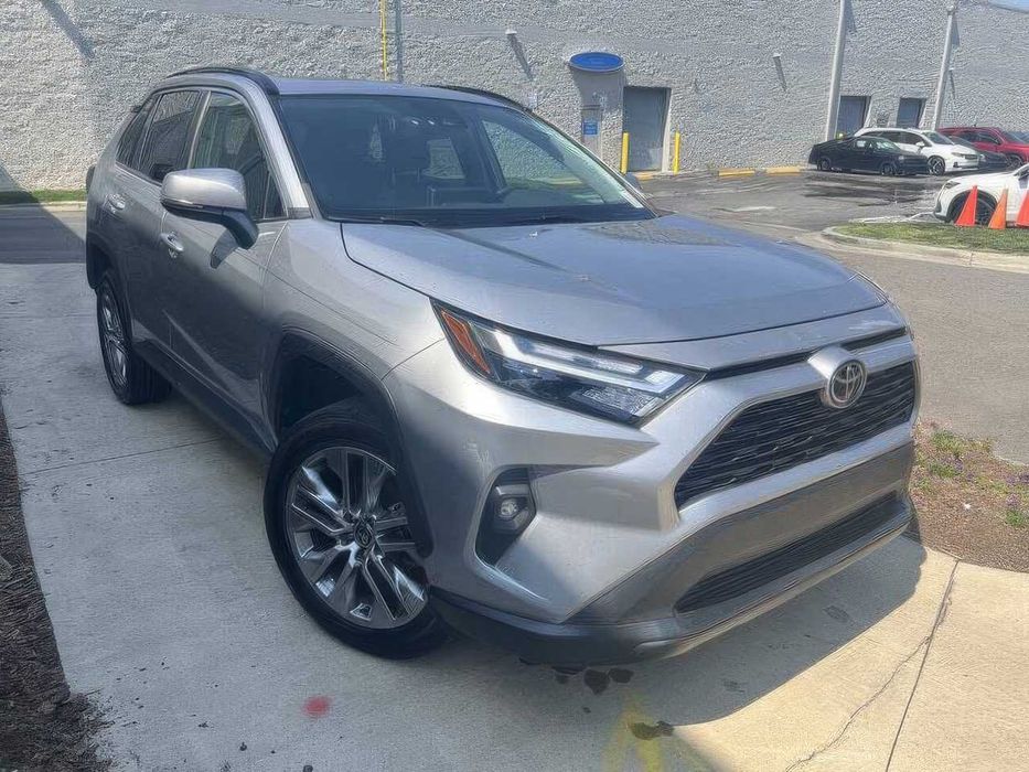 Toyota RAV4 Adventure      2023
