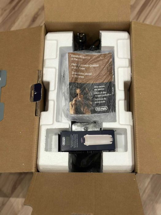 кавомашина Delonghi Dinamica Plus кавомолка Делонги кофемашина