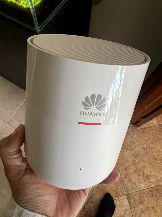 Router Huawei OptiXstar K562 — Ligação rápida e fiável para a tua casa