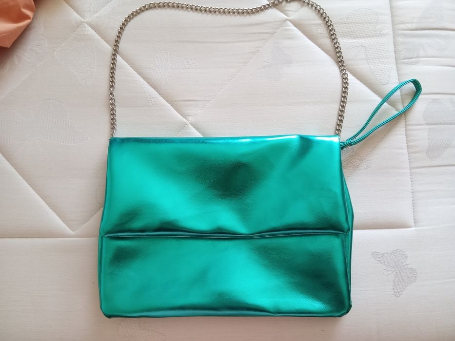 Mala de ombro verde metálico