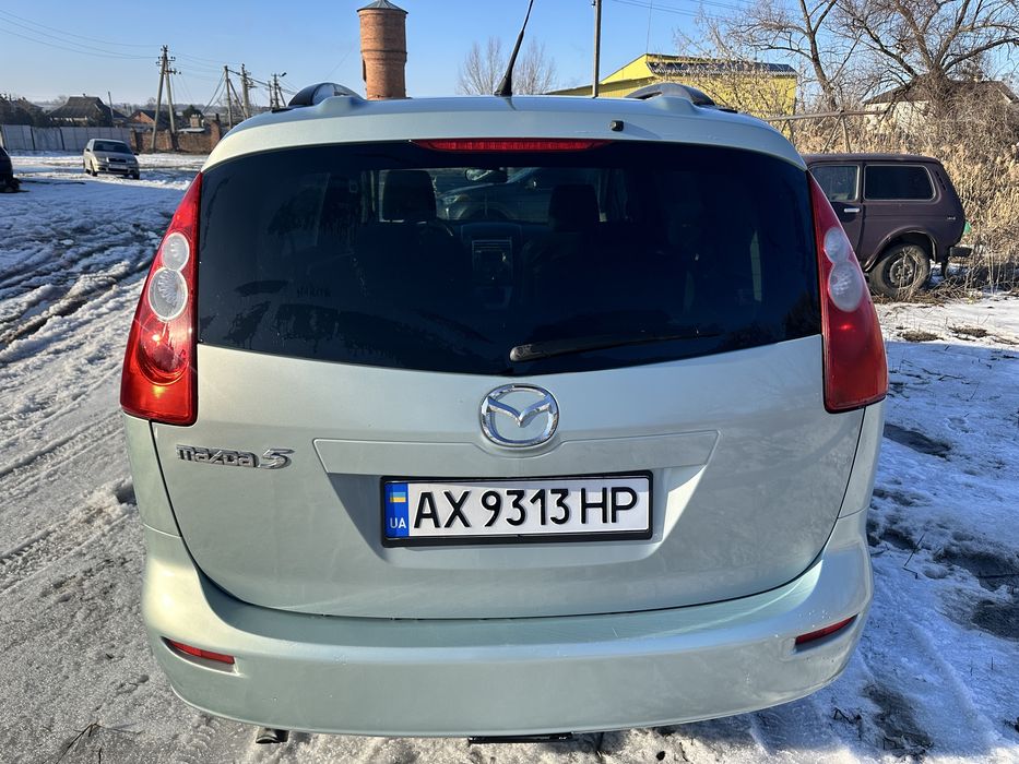 Мпродам мазду 5. 2005год