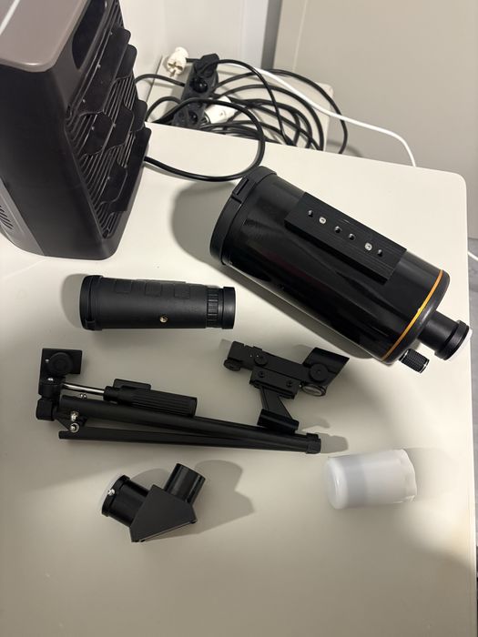 Telescopio Omegon com buscador led