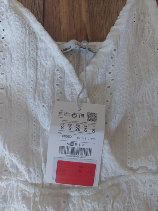 Biały kombinezon Pull&Bear