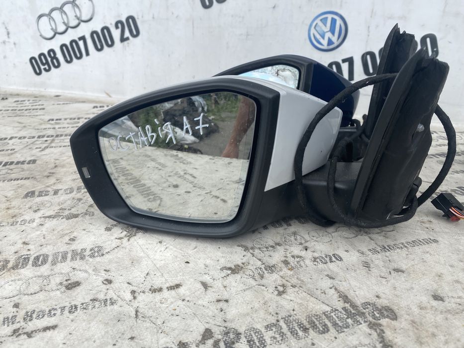 Зеркало бокове праве ліве Skoda Oktavia A7 Шкода Октавія А7