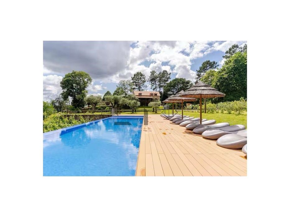 Quinta de Charme com Vinhas, Produção de Vinho e Piscina, para Vend...
