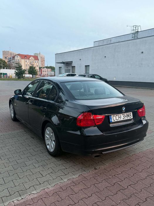 Bmw E90 2011 rok