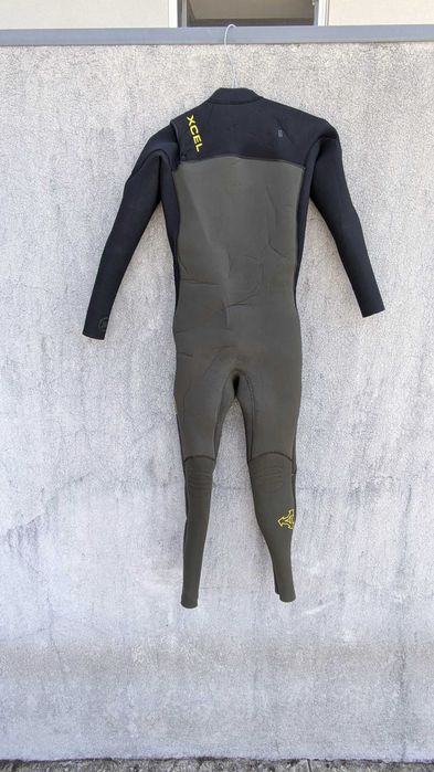 Fato de Surf Xcel Xcomp 3/2mm tamanho 12 anos!
