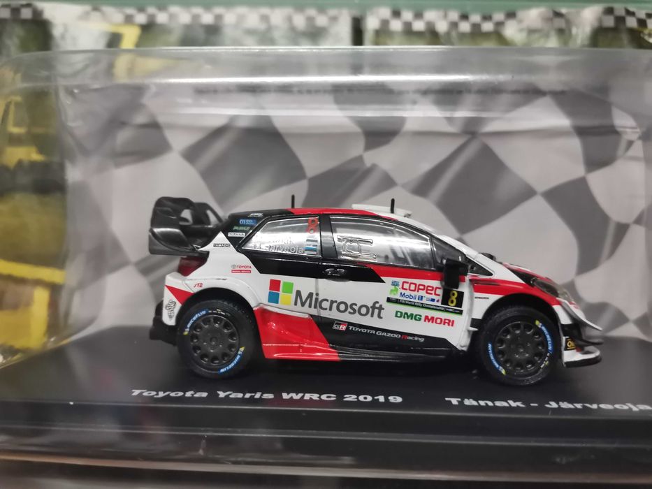 Toyota Commuter  + Toyota Yaris WRC 2019 - Team Rally Support 1:43