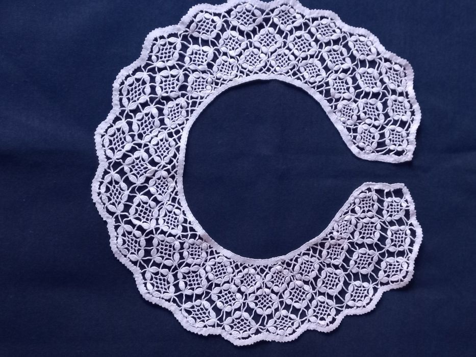 Renda de Bilrros de Peniche  ,feito por profissional. Nova