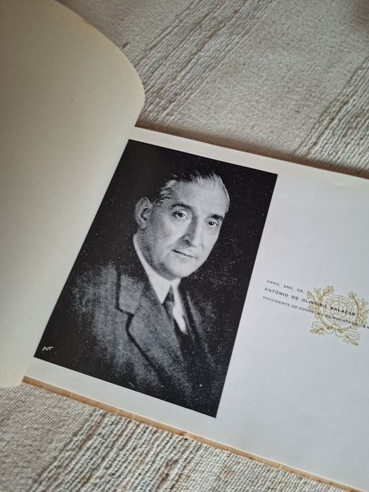 Livro de visita de Presidente da República ao Brasil em 1957