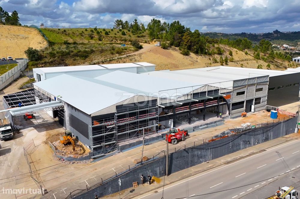 Armazéns Novos com 6000m2 & terreno industrial, em Eiras, Coimbra