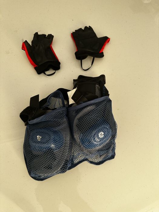 Patins em linha tamanho(S)+ caneleiras e joalheiras e luvas