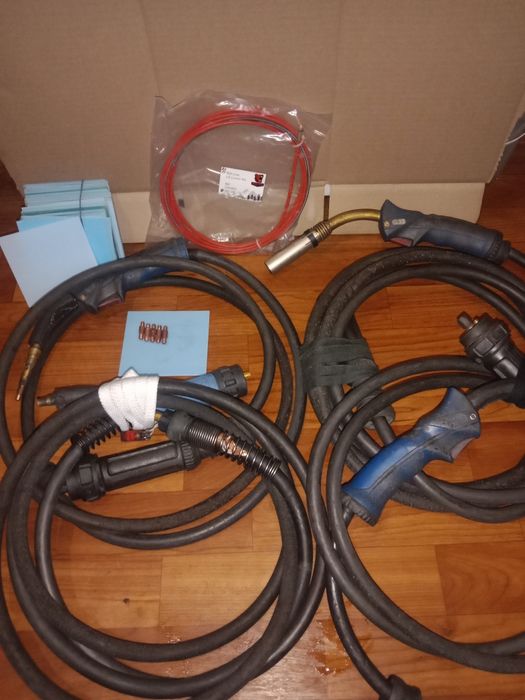 Сварочный комплект,проволка,наконечники.