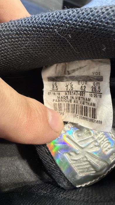Кросівки Nike Air Force 1 Low '07 LV8 "Black Iridescent Outline".