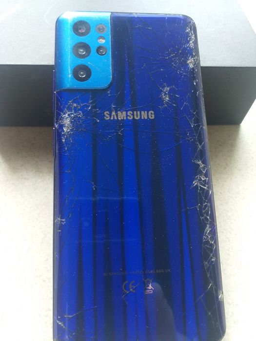 Смартфон Samsung S 21 ultra.