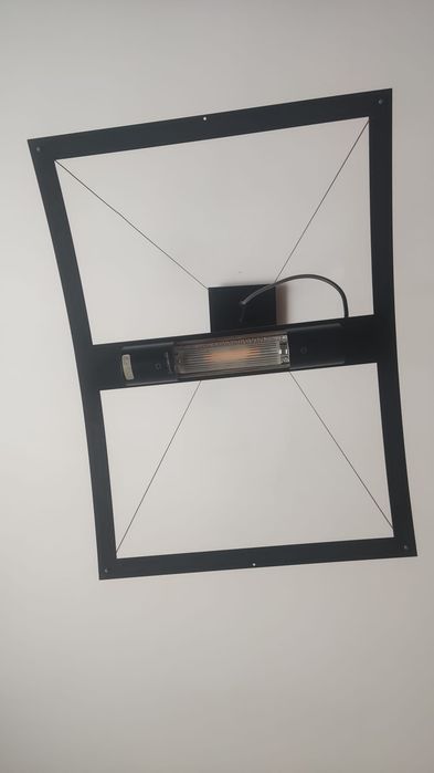 Candeeiro de teto com lâmpada