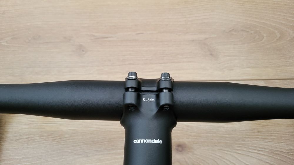 Kokpit szosowy (aluminiowy) Cannondale Three 440 mm