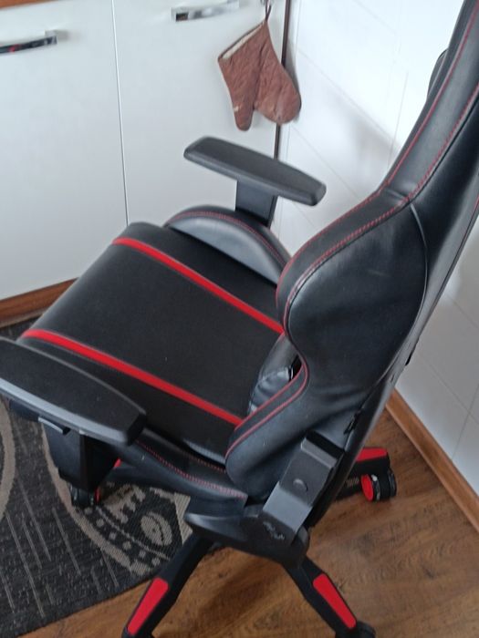 Fotel DIABLO CHAIRS X-One 2.0 Normal Size Czarno-czerwony