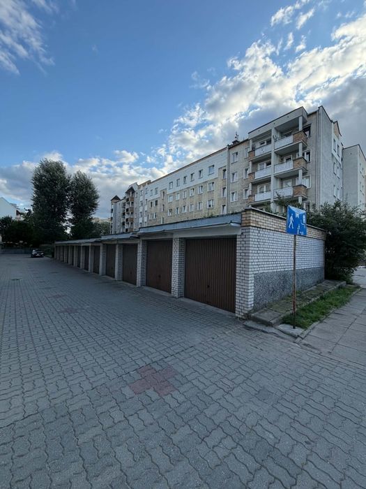Wynajmę garaż Koniuchy