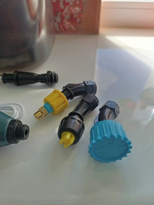 Обприскувач садовий, акумуляторний