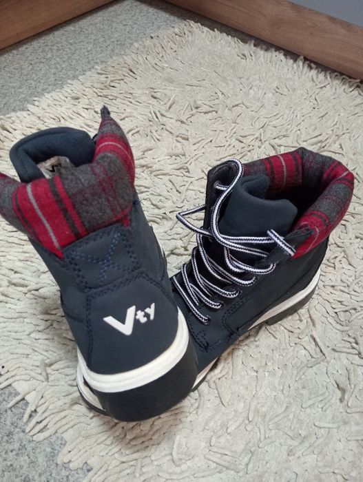Buty zimowe roz.36.Firma Vty.Polecam