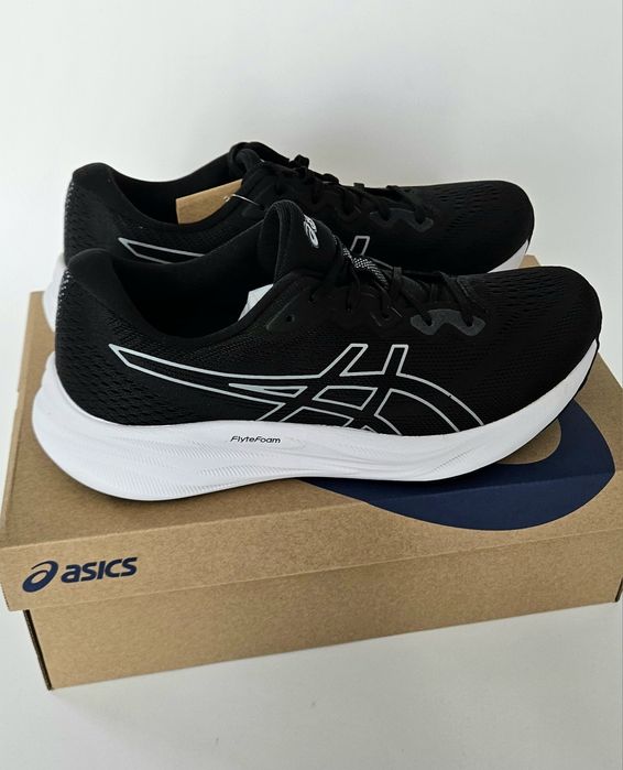 Wyprzedaż!!! Buty sportowe damskie. Asics Rozmiar 42