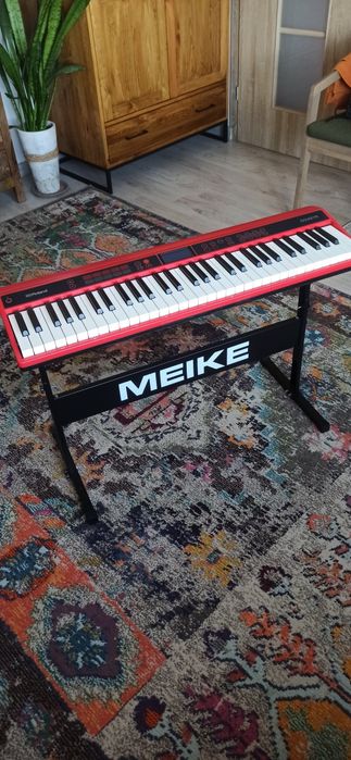 Roland Go Keys, stojak gratis