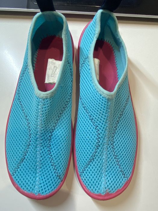 Аквашузы Decathlon, тапочки для моря, тапочки для бассейна